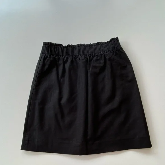 J. Crew Linen Blend Smocked A-Line Skirt, Solid Black Skirt Size: 4 - Picture 2 of 6